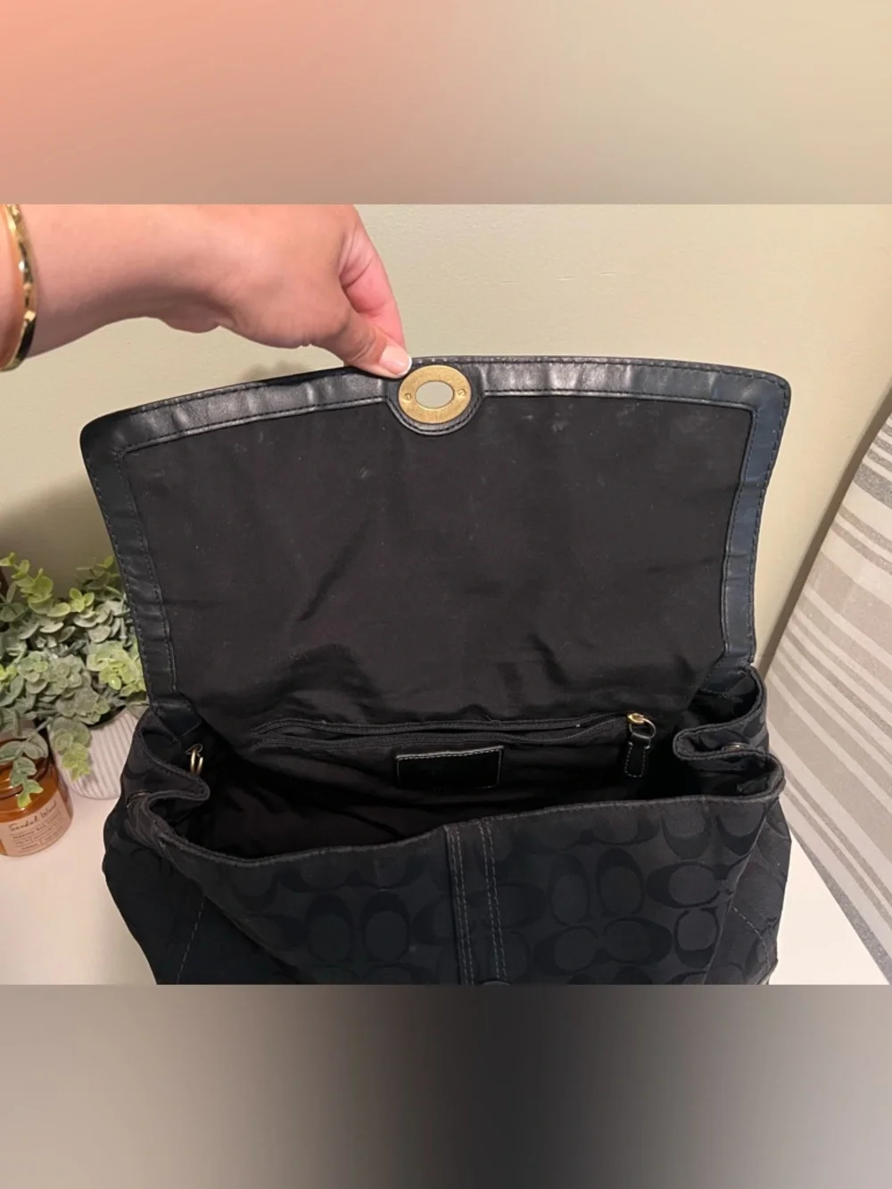 Coach Soho Signature Black Jacquard Buckle Satchel Turnlock Pocket Shoulder Bag - Picture 9 of 14